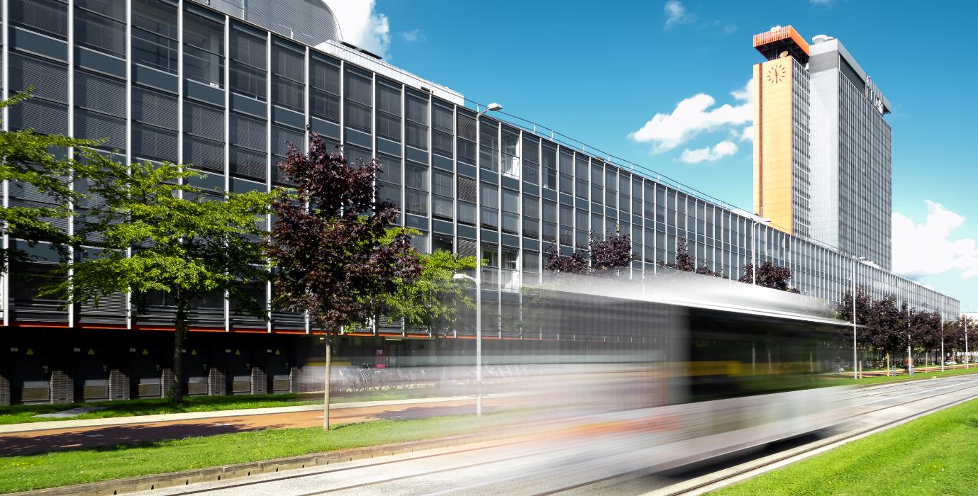 landscape TU Delft building